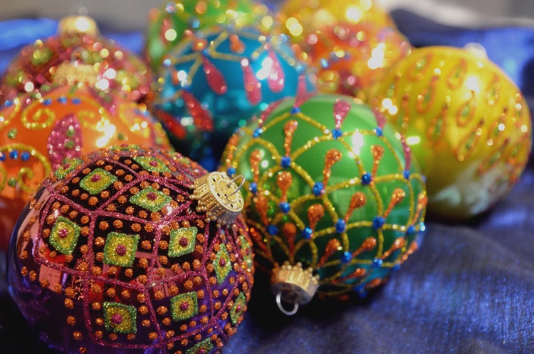 Grün/Blau/Rot/Safran 8cm Glaskugelsortiment 9-teilig, mundgeblasen und handdekoriert, 9 Stck., Weihnachtsbaumkugeln, Christbaumschmuck, Weihnachtsbaumanhänger