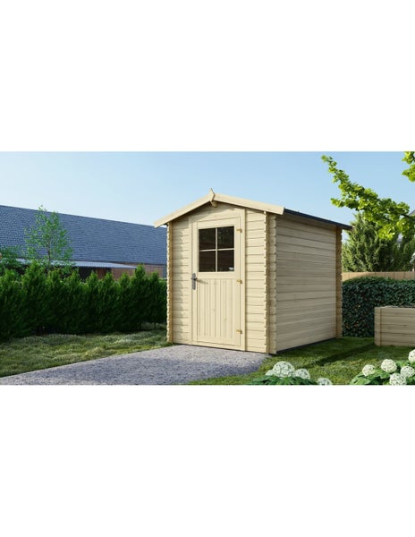 Gartenhaus aus Holz mit Satteldach und einer Tür mit Fensterausschnitt auf einem Kiesweg in einem Garten.