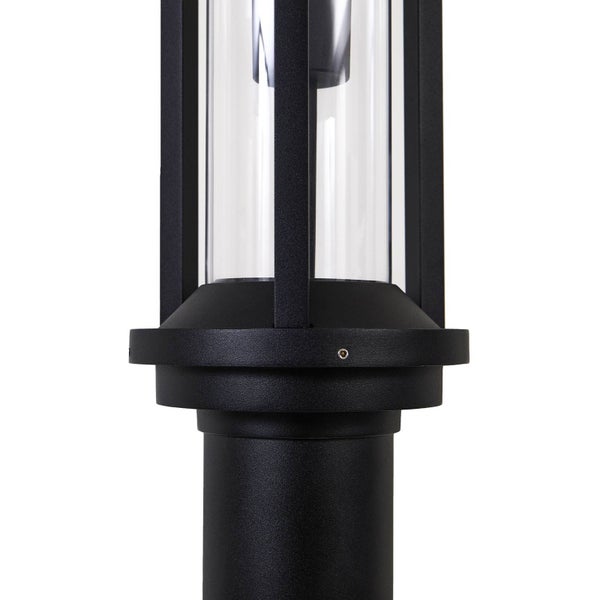 Drei Ganzkörperspiegel mit verschiedenen Montageoptionen: Anlehnen, Wandmontage und freistehend.