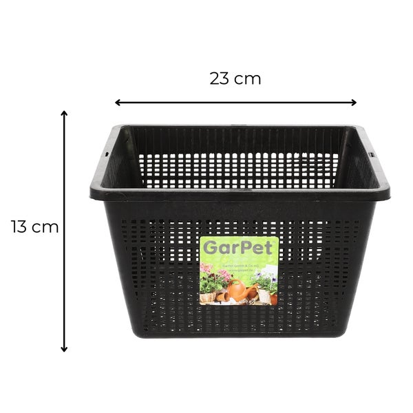 Schwarzer Pflanzkorb aus Kunststoff mit den Maßen 23 mal 13 Zentimeter.