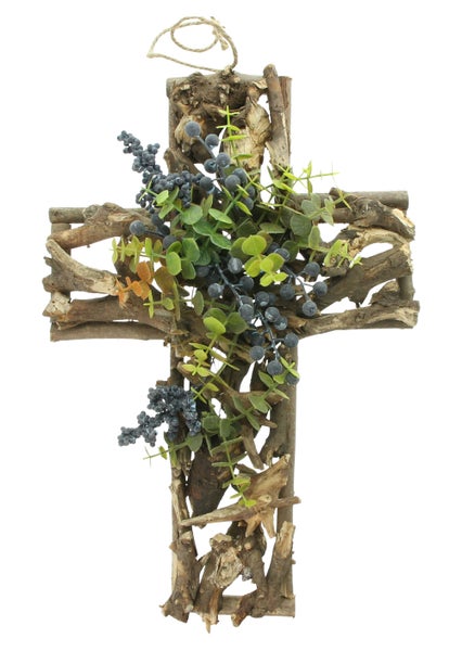 Dekoratives Holzkreuz mit Pflanzen und Beeren