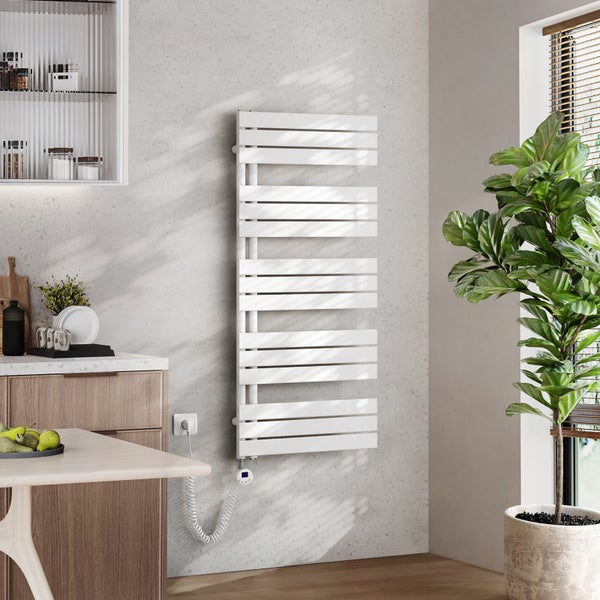 EMKE Elektrischer Design- Paneelheizkörper mit Thermostat und Timer für Handtuchwärmer, seitlich offen, Vertikal, 800 Watt, 60 cm x 132 cm, Weiß