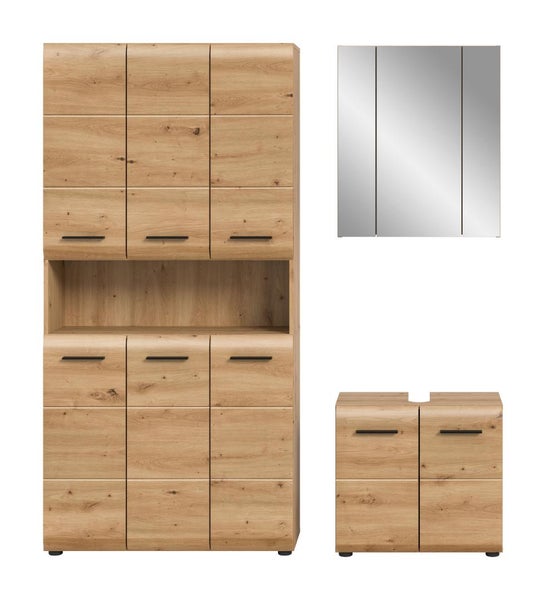 Dreiteiliges Badezimmermöbel-Set in Eiche-Optik mit Hochschrank, Waschbeckenunterschrank und dreitürigem Spiegelschrank.