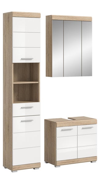 Badezimmermöbel-Set bestehend aus Hochschrank, Spiegelschrank und Waschtischunterschrank in Holzoptik mit weißen Fronten.