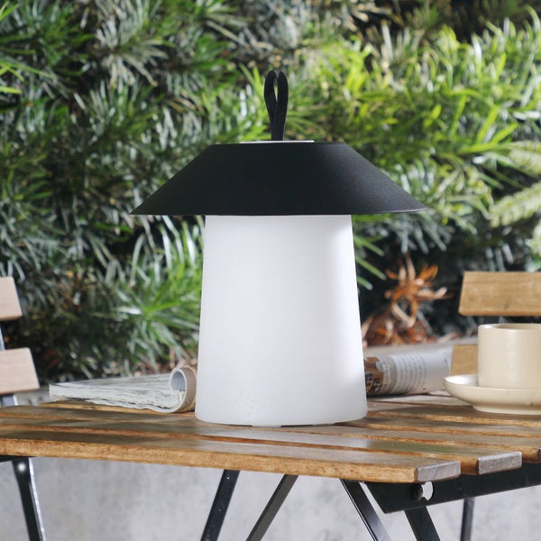 Lindby LED Akkutischlampe, dimmbare Akku Tischlampe kabellos mit Touchdimmer aufladbare tragbare Tischleuchte Outdoor Garten IP44