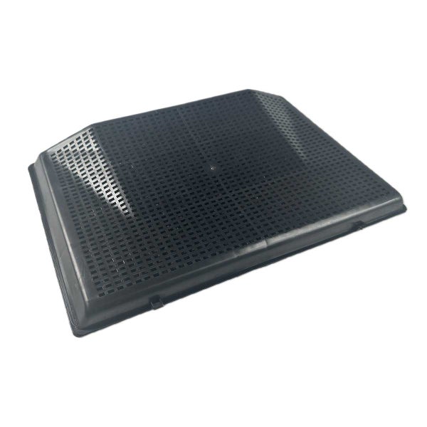 Schwarzer, perforierter Pflanzkorb aus Kunststoff