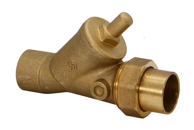 Schrägsitzventil aus Messing für Sanitärinstallationen.