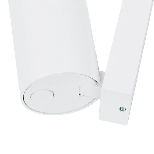 Detailaufnahme einer weißen Aufbauleuchte