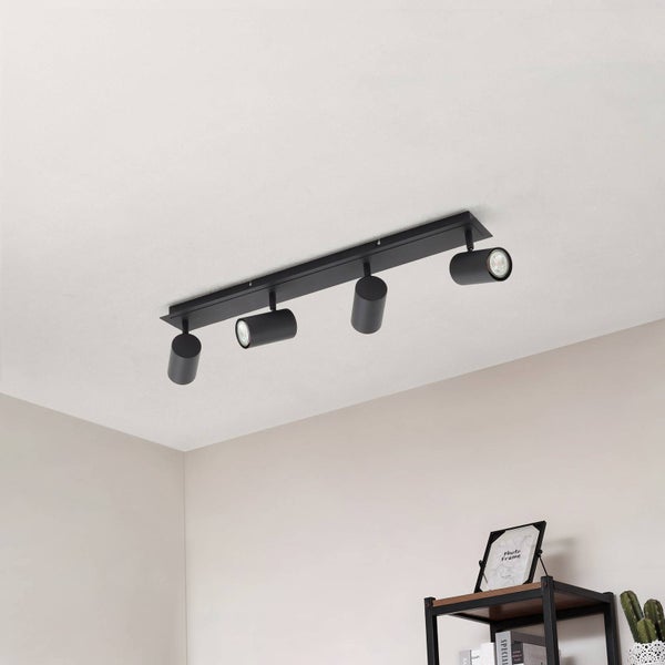 Deckenleuchte mit vier Strahlern zur Montage