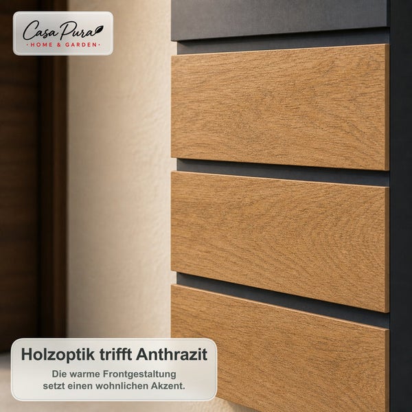Moderne Briefkastenfront in Holzoptik mit anthrazitfarbenen Elementen und Casa Pura Logo