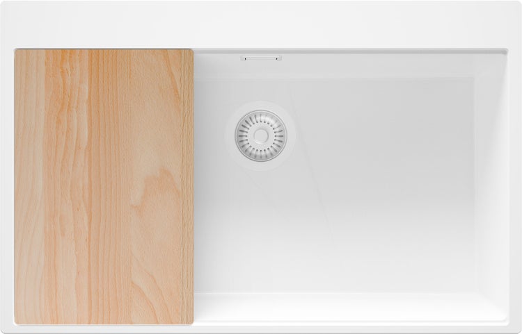 Spüle aus Kunststoff mit Schneidebrett aus Holz
