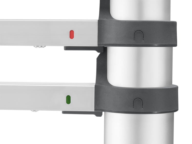 Detailaufnahme von Regalsystemelementen mit roter und grüner Markierung