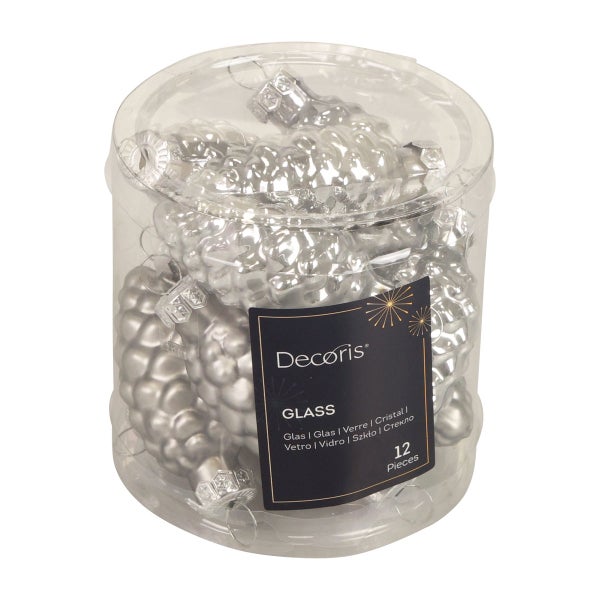 Zwölf silberne Glaszapfen-Christbaumkugeln im Behälter