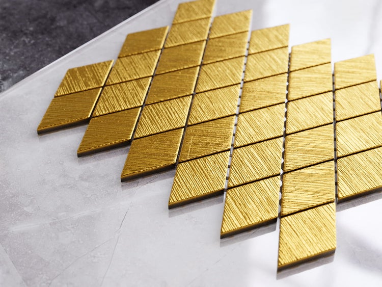 Glasmosaik auf Netz für Bad und Küche 25cm x 29.2cm - Gold lake