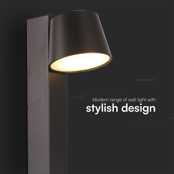 Moderne Wandleuchte mit stilvollem Design.