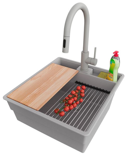 Spüle mit Abtropfgestell, Schneidebrett, Spülmittel und Tomaten