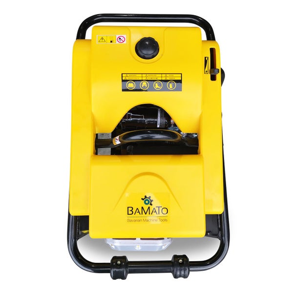 Gelber Bodenverdichter mit schwarzem Rahmen und Bamato Logo