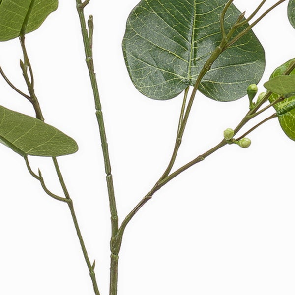 Künstlicher Eukalyptuszweig mit grünen Blättern und kleinen Knospen.