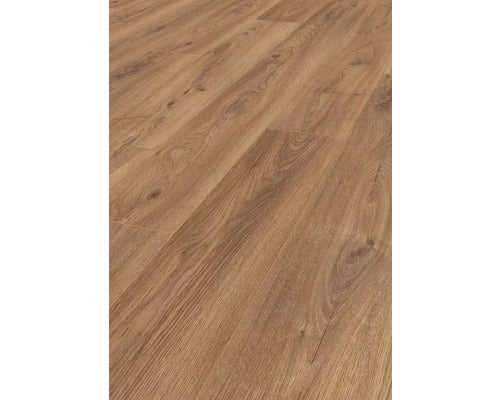 Nahaufnahme von Laminatboden in Holzoptik.