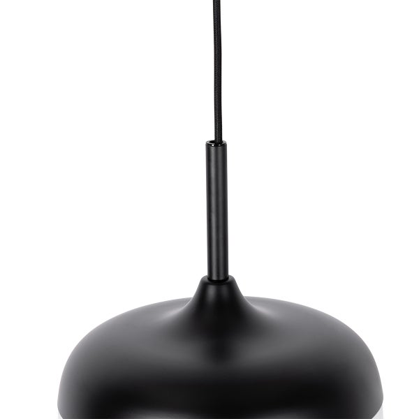 Hängeleuchte mit Kabelaufhängung