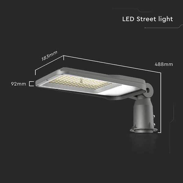 LED-Straßenleuchte mit Maßangaben