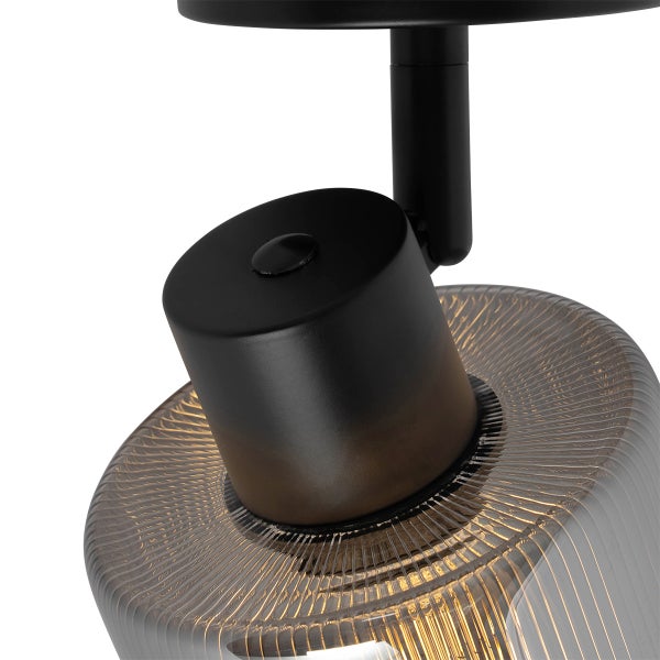 Deckenstrahler mit geriffeltem Glasschirm