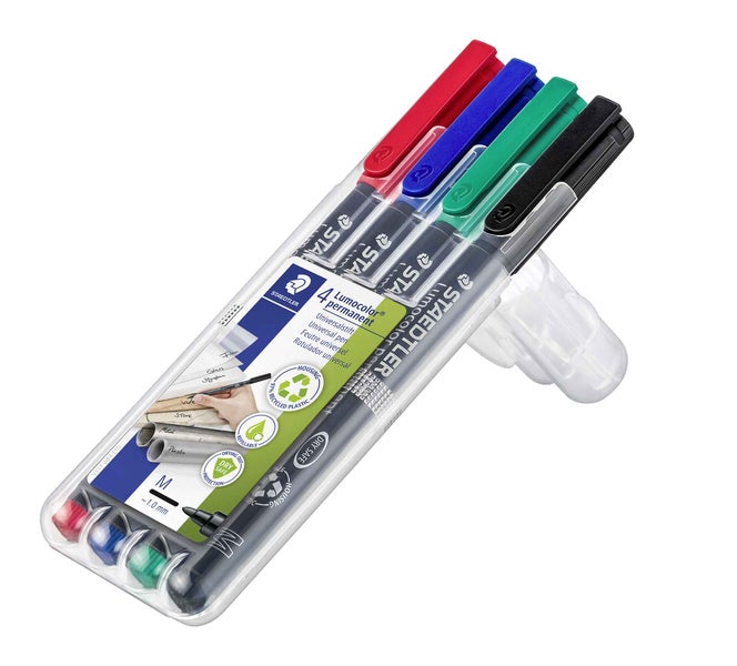 Staedtler Lumocolor permanent Universalstifte im 4er-Set, Strichstärke M circa 1,0 mm, in aufstellbarer Box.