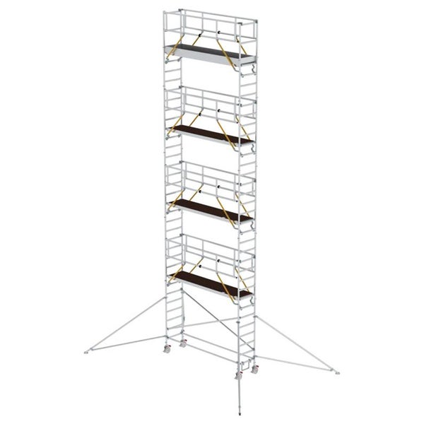 Hohes Rollgerüst mit mehreren Plattformen für Bau- und Reparaturarbeiten