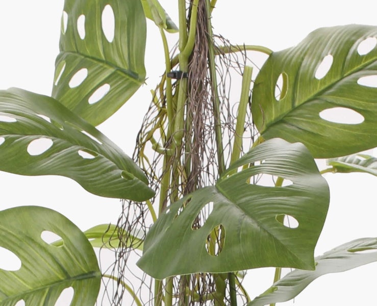 Künstlicher Rittersporn in Blau, dekorative Kunstblume aus Textilmaterial mit mehreren Blütenköpfen.