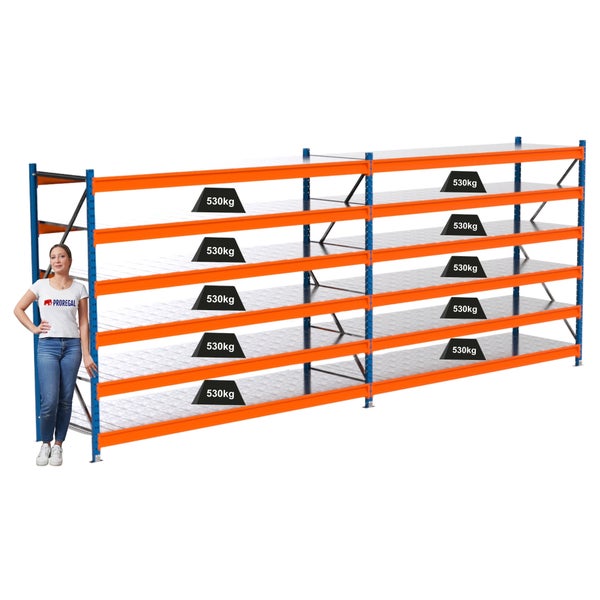 Regal mit mehreren Ebenen und einer Traglast von 530 Kilogramm pro Ebene