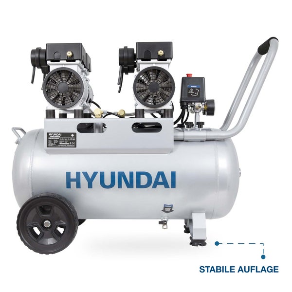 Hyundai Luftkompressor mit horizontalem Tank, zwei Motoreinheiten, Rädern und einem stabilen Standfuß.