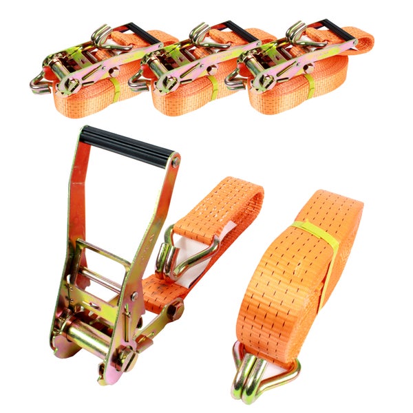 Set aus drei Spanngurten mit Ratsche und Haken zur Ladungssicherung aus robustem Polyestergewebe und verzinktem Stahl.