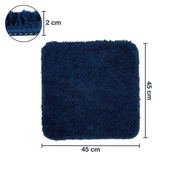 Quadratischer Badteppich, 45 mal 45 Zentimeter, Florhöhe 2 Zentimeter