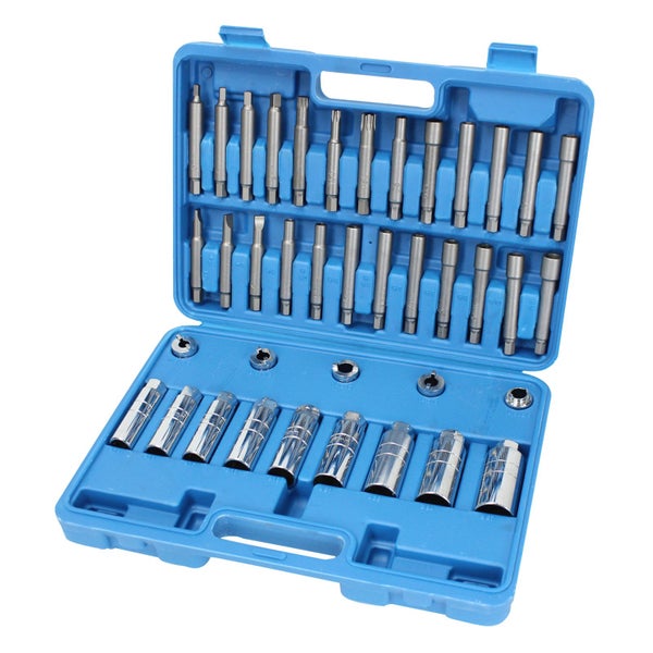 Steckschlüsselsatz in geöffnetem blauen Werkzeugkoffer