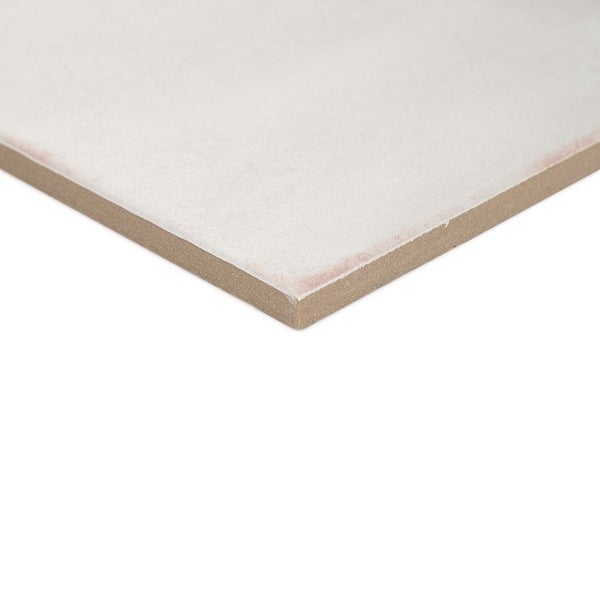 Eine einzelne Fliese mit sichtbarer Kante, quadratisches Design aus Keramik für Wand- oder Bodenbeläge