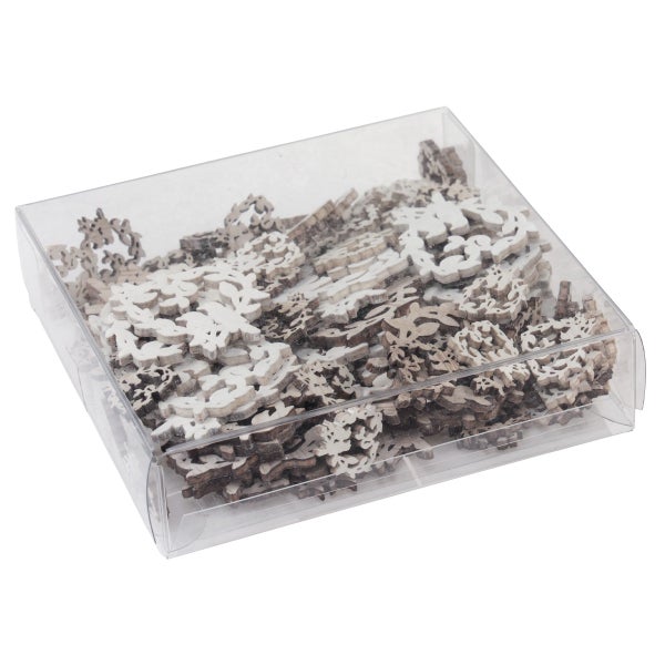 Dekoschnee aus Holz im Behälter