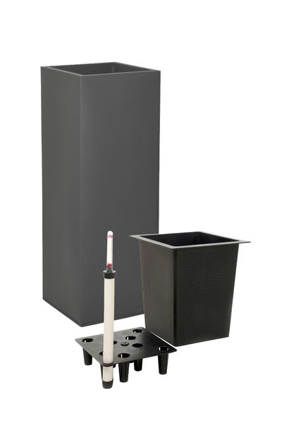 Hoher quadratischer Pflanzkübel mit Bewässerungssystem, Inneneinsatz und Wasserstandsanzeiger.
