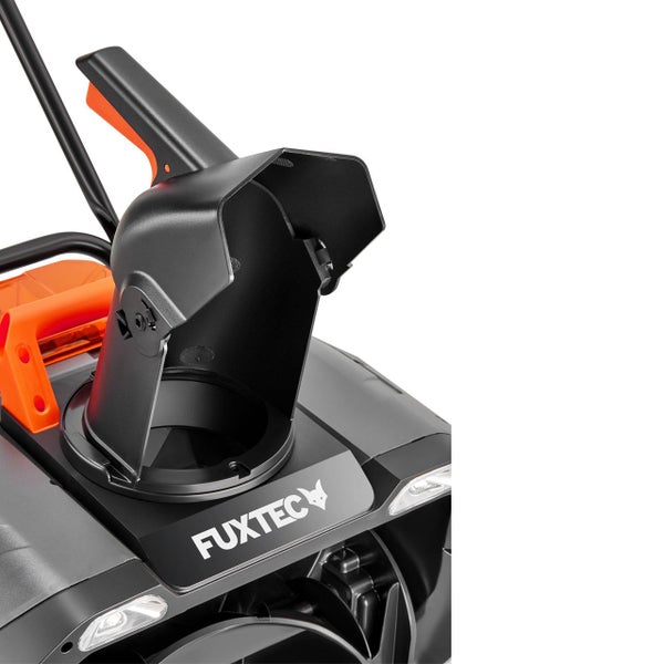 Detailaufnahme einer Schneefräse mit Fuxtel Logo