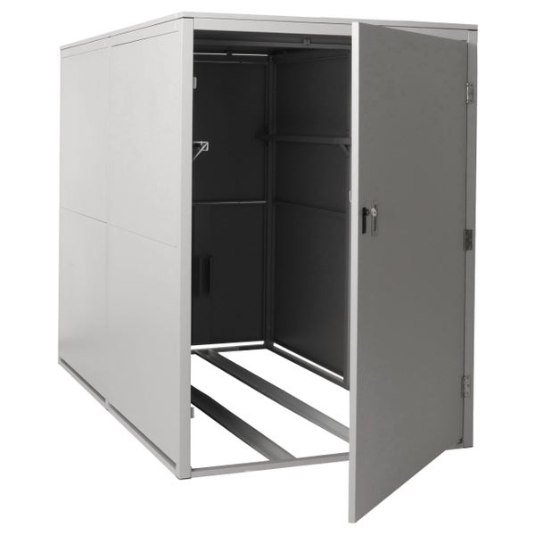 Gartenschrank mit offener Tür für die Gartenorganisation