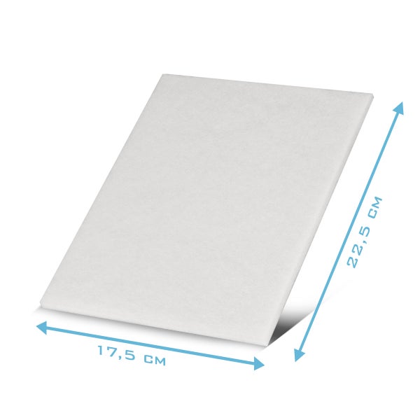 Weiße rechteckige Filtermatte mit den Abmessungen 17,5 Zentimeter mal 22,5 Zentimeter.