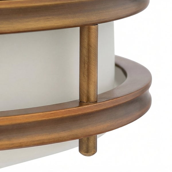 Detailaufnahme einer Deckenleuchte mit Holzrahmen