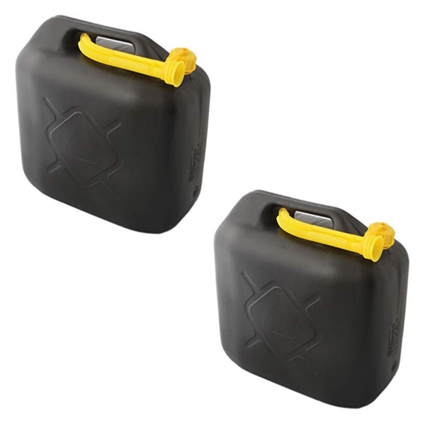 Zwei schwarze Kraftstoffkanister aus Kunststoff mit gelbem Ausgießer