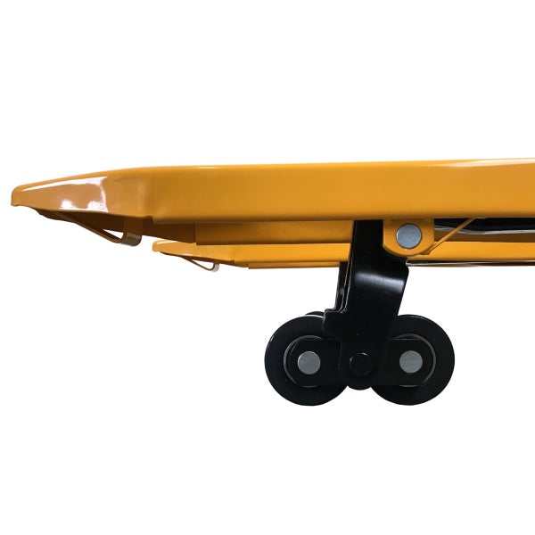 Detailansicht eines Gabelhubwagens mit Rädern