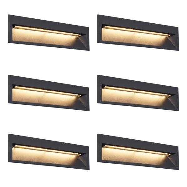 Set aus sechs rechteckigen LED Wandeinbauleuchten für den Außenbereich