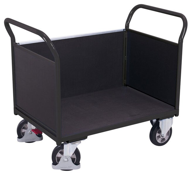 Variofit Transportwagen mit drei Seitenwänden, zwei Schiebegriffen und vier Lenkrollen mit zwei Feststellbremsen.
