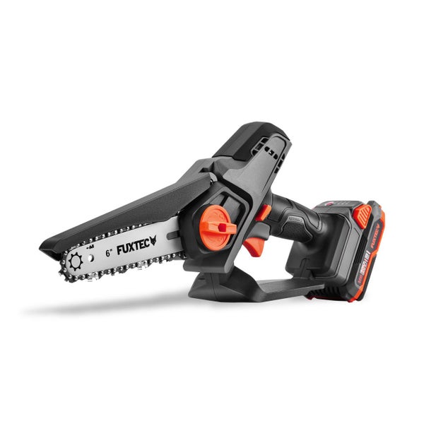 Fuxtec Akku-Einhand-Kettensäge 20 Volt mit 6 Zoll Schwertlänge.