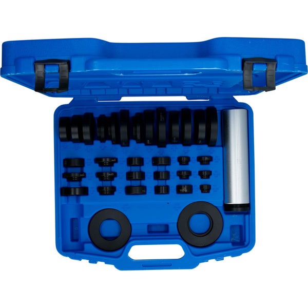 Lagersatz in blauem Kunststoffkoffer