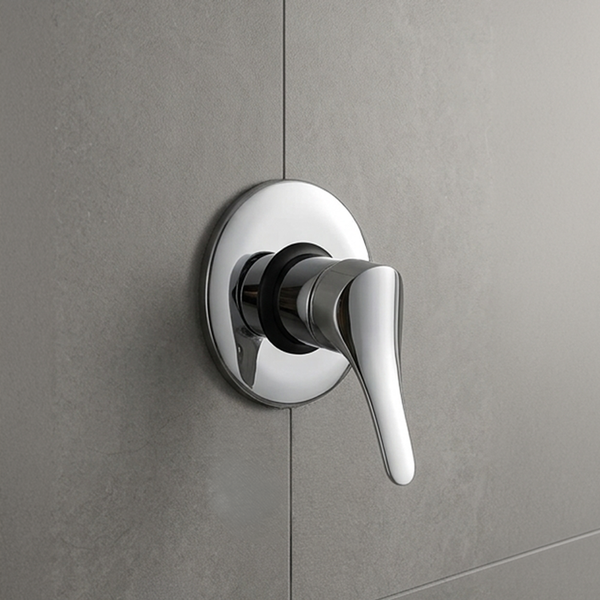 Verchromter Einhebel-Unterputz-Mischer für Dusche oder Badewanne mit runder Abdeckplatte.
