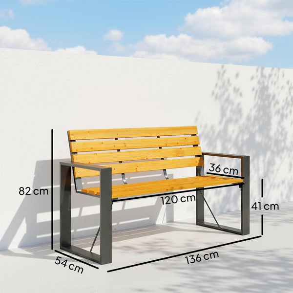 Gartenbank aus Holz und Metall mit Maßen: Breite 136, Höhe 82, Tiefe 54, Sitzhöhe 41 Zentimeter. Sitzfläche 120 mal 36 Zentimeter.