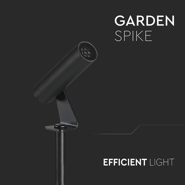 Schwarzer Gartenstrahler mit Erdspieß aus Metall für effizientes Licht.